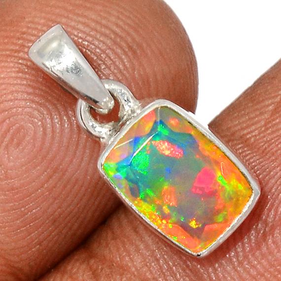 Pendentif EOF-2008