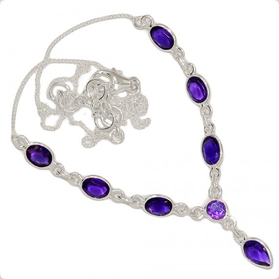 Collier DSC-9883