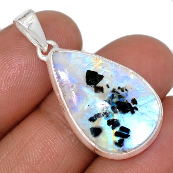 Pendentif NMC-496